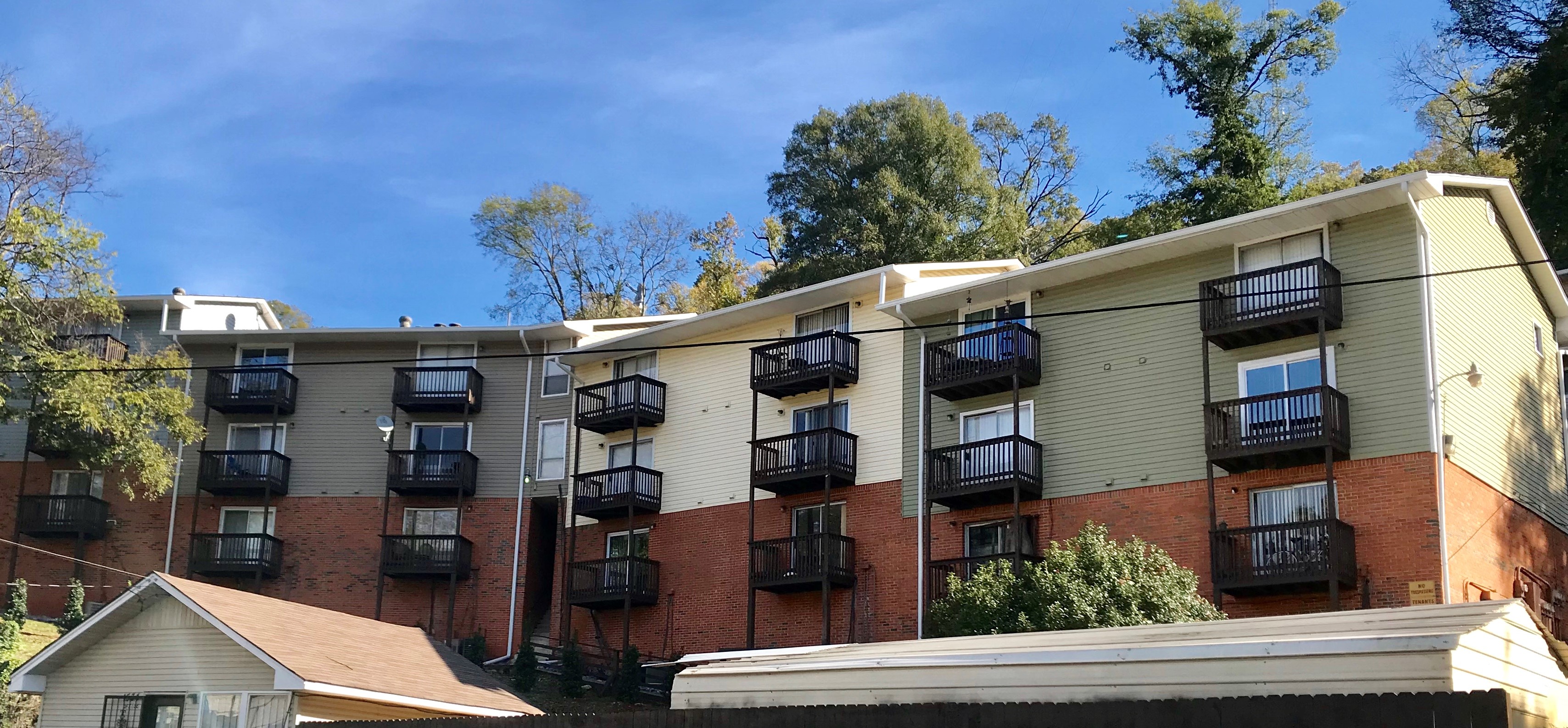 Places At Red Rocks Apartments in Birmingham, AL